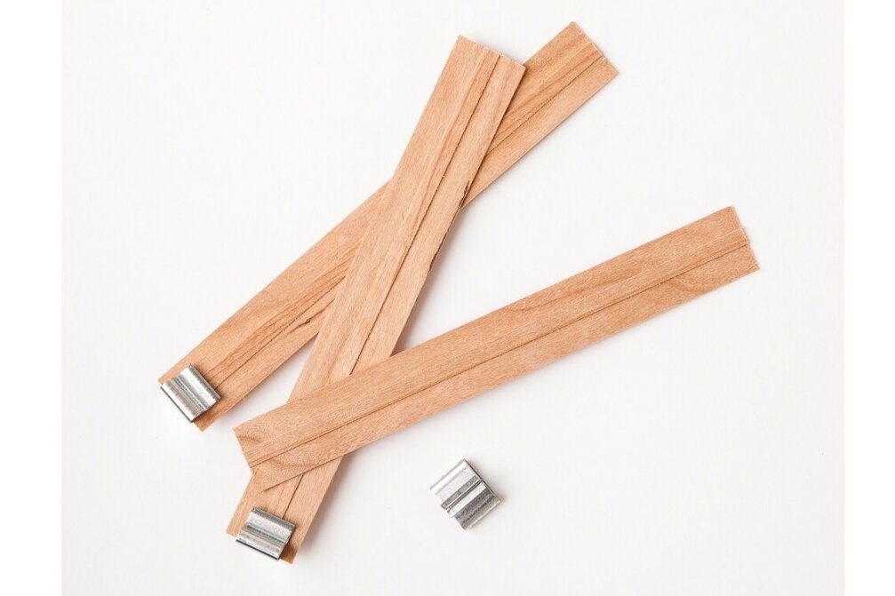 Koka daktis “Crackling Booster Wick .04”, platums 22,2 mm / garums 127 mm, ar turētājiem 1