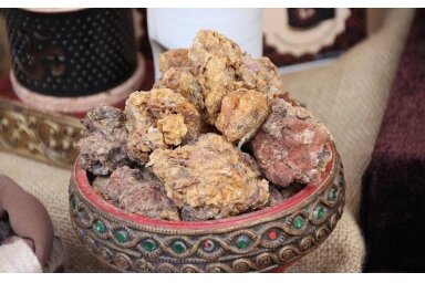Frankincense & Myrrh Frankincense & Myrrh