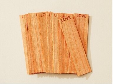 Wooden Wick "Crackling Word Wick LOVE .04", Size 15,875 mm / 79,37 mm WITHOUT HOLDERS Wooden Wick "Crackling Word Wick LOVE .04", Size 15,875 mm / 79,37 mm WITHOUT HOLDERS