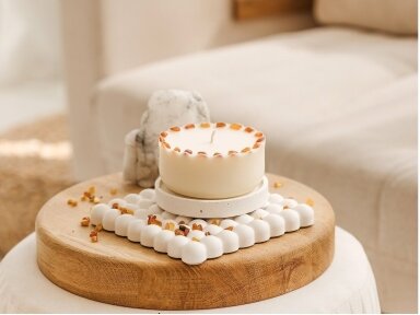 Natural Soy Wax Candle With Amber Pieces 250 g