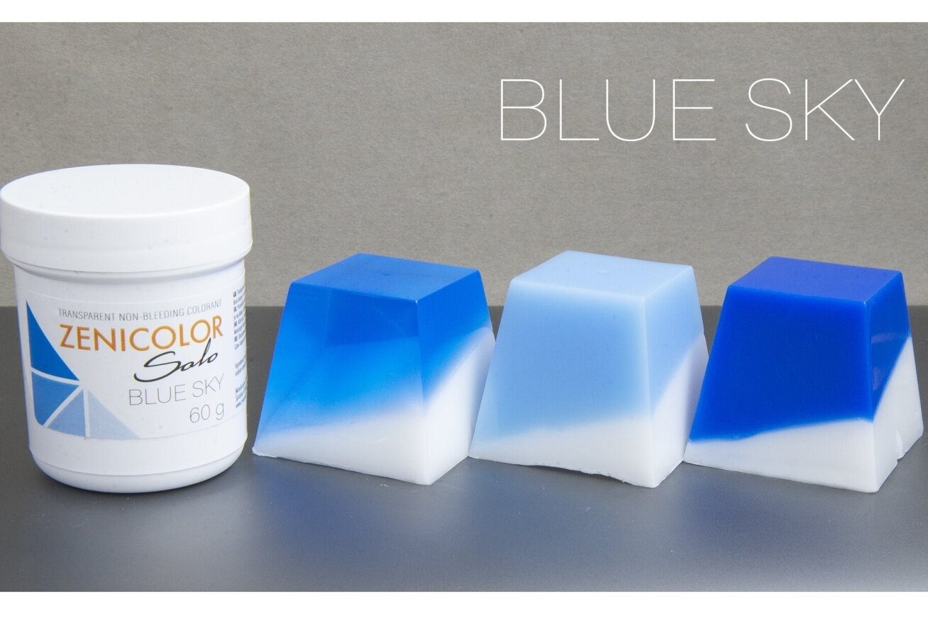 Caurspīdīgas neizplūstošas “izkausē un ielej” krāsvielas ziepju bāzei ZENICOLOR SOLO Blue Sky 60 g Caurspīdīgas neizplūstošas “izkausē un ielej” krāsvielas ziepju bāzei ZENICOLOR SOLO Blue Sky 60 g