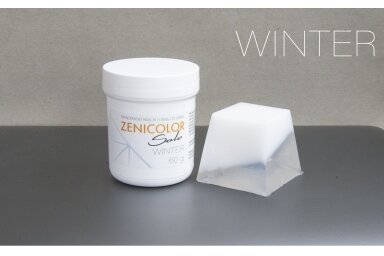 Caurspīdīgas neizplūstošas “izkausē un ielej” krāsvielas ziepju bāzei ZENICOLOR SOLO Winter 60 g Caurspīdīgas neizplūstošas “izkausē un ielej” krāsvielas ziepju bāzei ZENICOLOR SOLO Winter 60 g