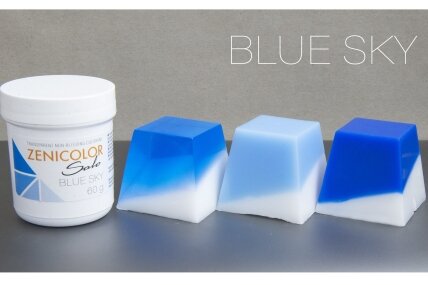 Caurspīdīgas neizplūstošas “izkausē un ielej” krāsvielas ziepju bāzei ZENICOLOR SOLO Blue Sky 60 g Caurspīdīgas neizplūstošas “izkausē un ielej” krāsvielas ziepju bāzei ZENICOLOR SOLO Blue Sky 60 g