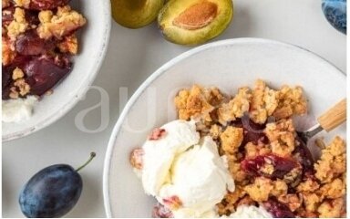 PLUM CRUMBLE PLUM CRUMBLE